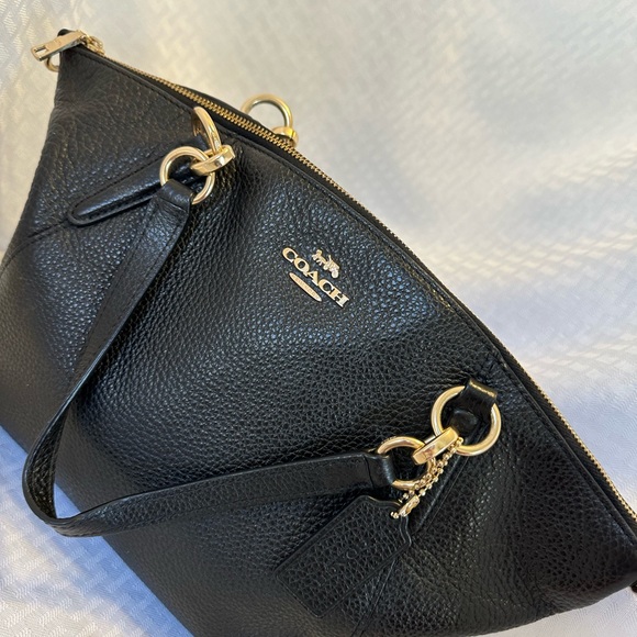 πππCoach Beautiful Black Leather Bag Approx 12β Wide & approx 7β tall. - Picture 3 of 13